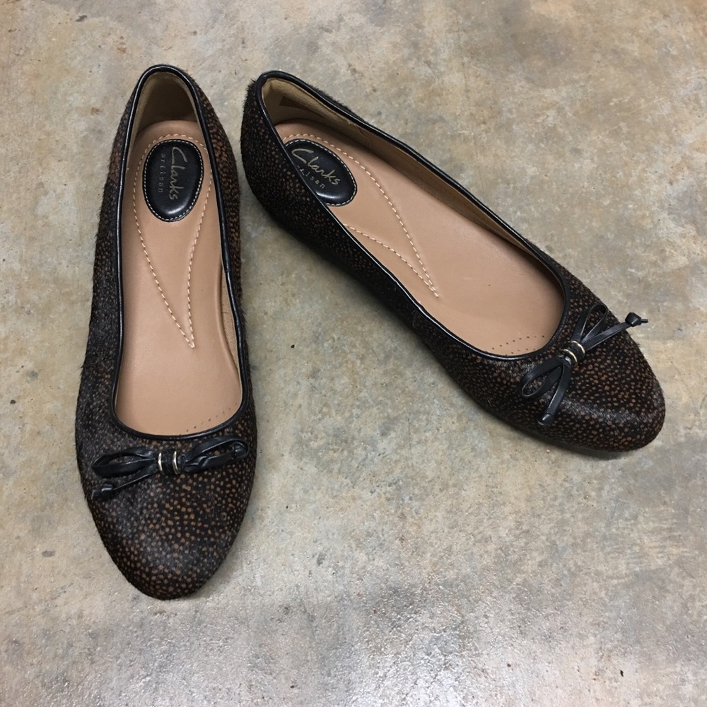 Clarks Real Fur Dyed Cow Shoes Flats-SZ 9.5M